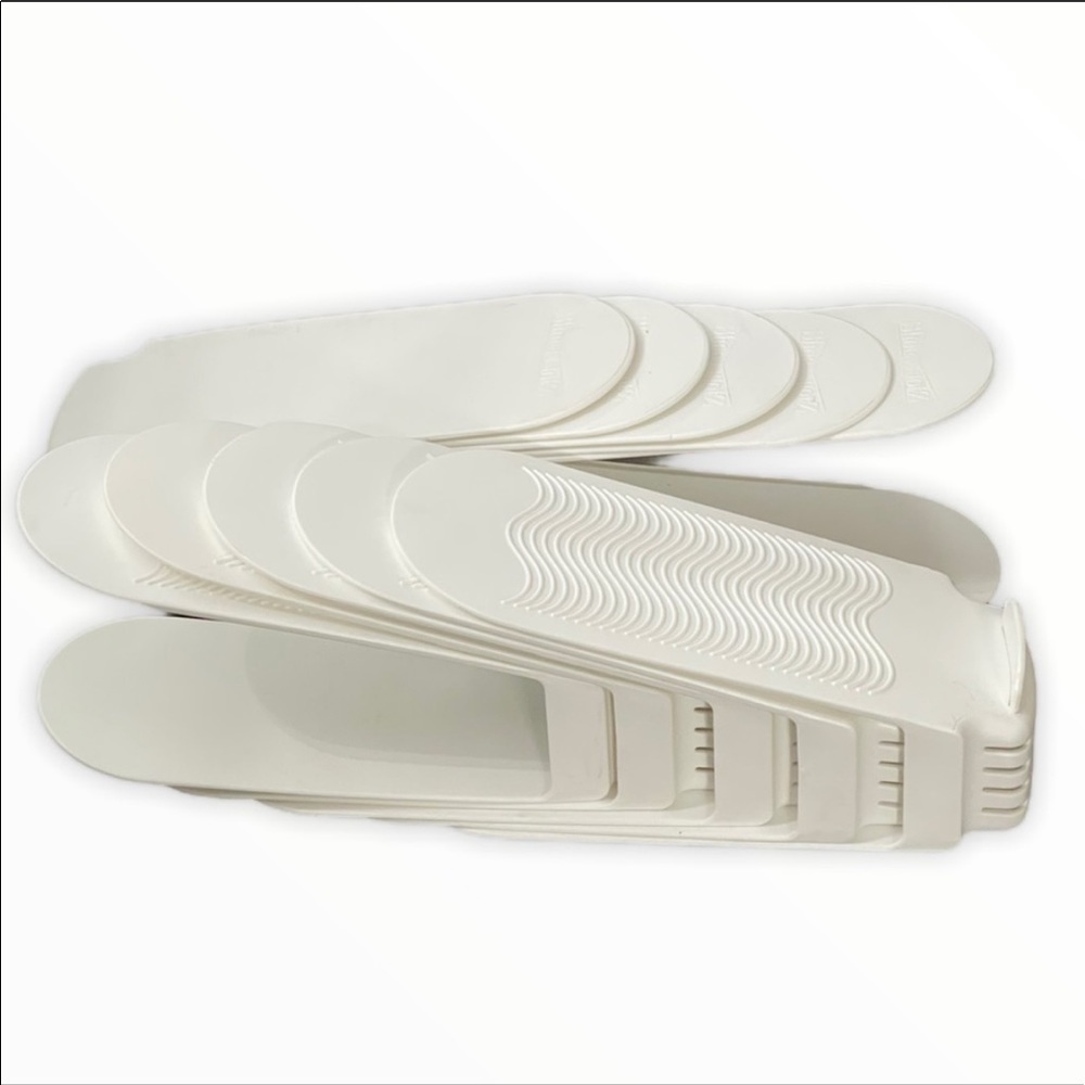 SHOES SLOTZ.  Ivory 10 sets